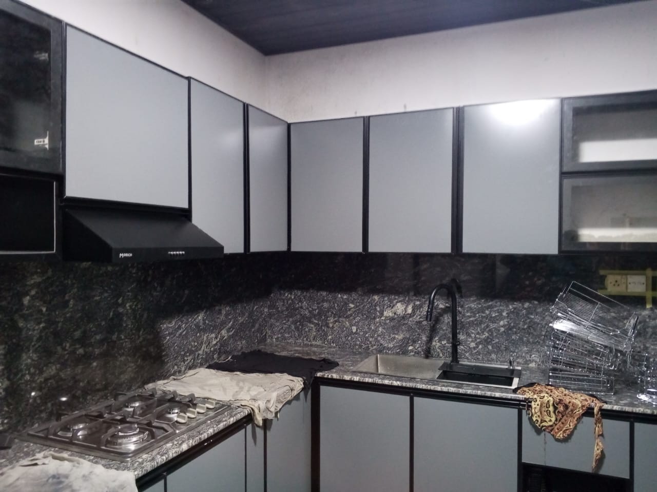 Corner glazing installation gallery image